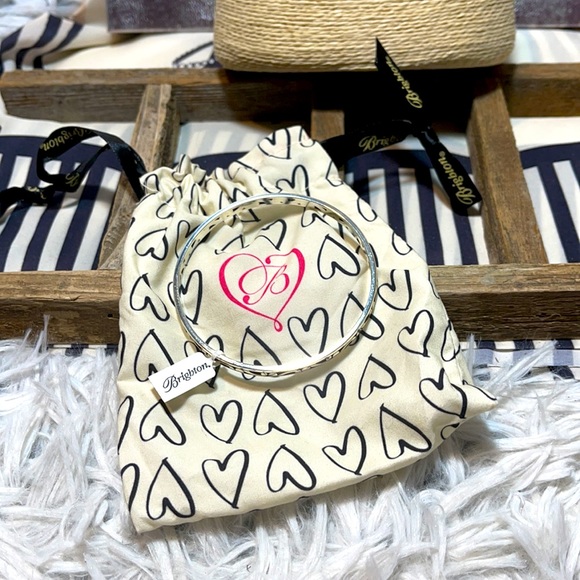 Brighton Jewelry - Brighton bracelet bangle “contempo” NWT silver